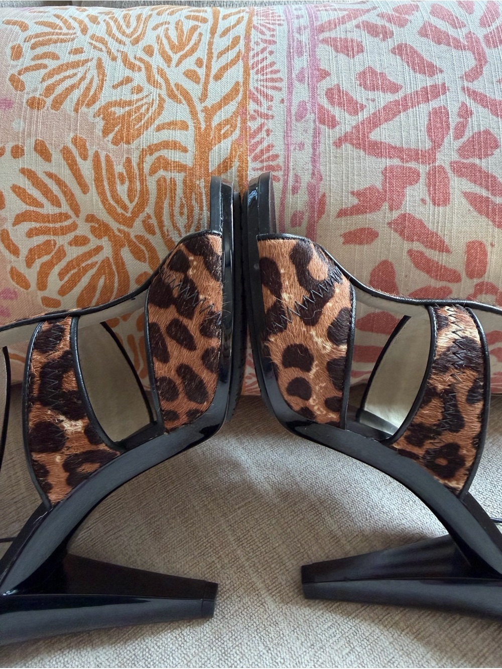MICHAEL Michael Kors Berkley T-Strap Leopard Haircalf Heels. Women's Size: 6.5 - Picture 7 of 11